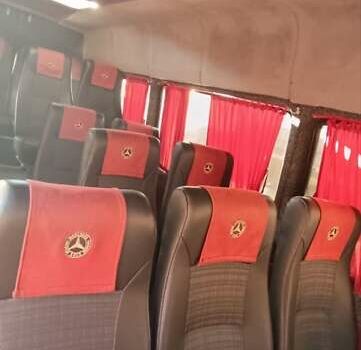Белый Мерседес Sprinter, объемом двигателя 2.15 л и пробегом 38 тыс. км за 9950 $, фото 9 на Automoto.ua