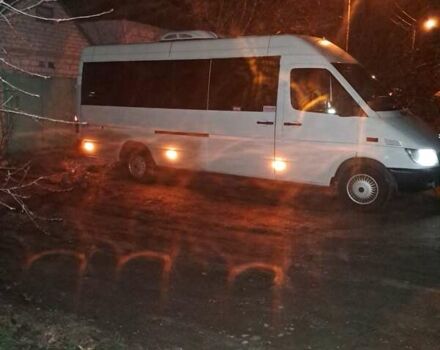 Белый Мерседес Sprinter, объемом двигателя 0 л и пробегом 560 тыс. км за 13600 $, фото 6 на Automoto.ua