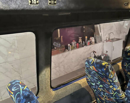 Белый Мерседес Sprinter, объемом двигателя 2.2 л и пробегом 500 тыс. км за 10000 $, фото 13 на Automoto.ua