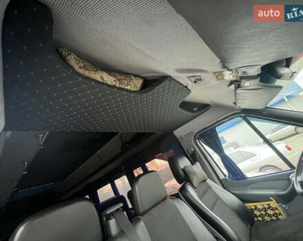 Белый Мерседес Sprinter, объемом двигателя 2.2 л и пробегом 500 тыс. км за 12000 $, фото 8 на Automoto.ua