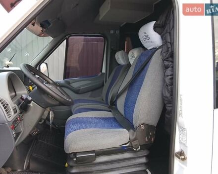 Білий Мерседес Sprinter, об'ємом двигуна 2.15 л та пробігом 500 тис. км за 18000 $, фото 12 на Automoto.ua