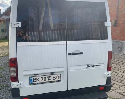 Мерседес Sprinter 2004 в Дубно на Automoto.ua Белый Мерседес Sprinter, объемом двигателя 2.2 л и пробегом 250 тыс. км за 13800 $, фото 1 на Automoto.ua