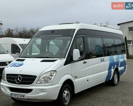 Белый Мерседес Sprinter, объемом двигателя 2.14 л и пробегом 352 тыс. км за 29000 $, фото 1 на Automoto.ua