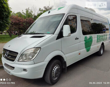 Белый Мерседес Sprinter, объемом двигателя 2.1 л и пробегом 427 тыс. км за 22800 $, фото 1 на Automoto.ua