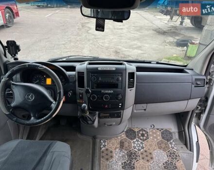 Белый Мерседес Sprinter, объемом двигателя 2.14 л и пробегом 393 тыс. км за 26500 $, фото 7 на Automoto.ua