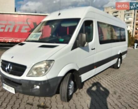 Белый Мерседес Sprinter, объемом двигателя 2.14 л и пробегом 624 тыс. км за 25900 $, фото 1 на Automoto.ua