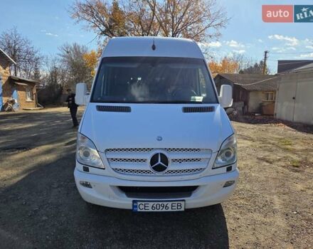 Мерседес Sprinter 2010 у Чернівцях на Automoto.ua Білий Мерседес Sprinter, об'ємом двигуна 2.99 л та пробігом 341 тис. км за 33000 $, фото 9 на Automoto.ua