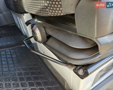 Мерседес Sprinter 2010 у Чернівцях на Automoto.ua Білий Мерседес Sprinter, об'ємом двигуна 2.99 л та пробігом 341 тис. км за 33000 $, фото 32 на Automoto.ua