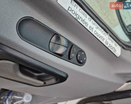 Белый Мерседес Sprinter, объемом двигателя 2.2 л и пробегом 355 тыс. км за 29500 $, фото 17 на Automoto.ua