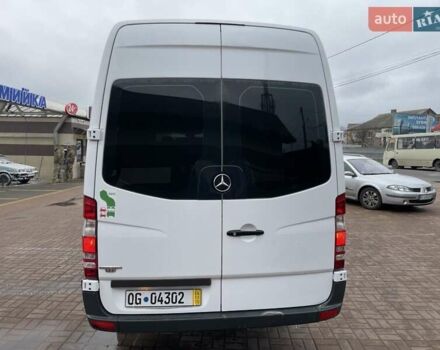 Белый Мерседес Sprinter, объемом двигателя 2.2 л и пробегом 350 тыс. км за 26900 $, фото 5 на Automoto.ua