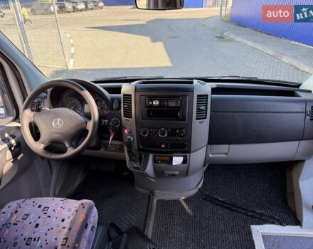 Білий Мерседес Sprinter, об'ємом двигуна 2.2 л та пробігом 346 тис. км за 32999 $, фото 21 на Automoto.ua