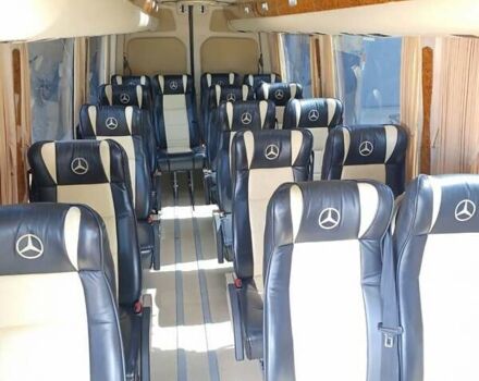 Белый Мерседес Sprinter, объемом двигателя 3 л и пробегом 272 тыс. км за 39500 $, фото 5 на Automoto.ua