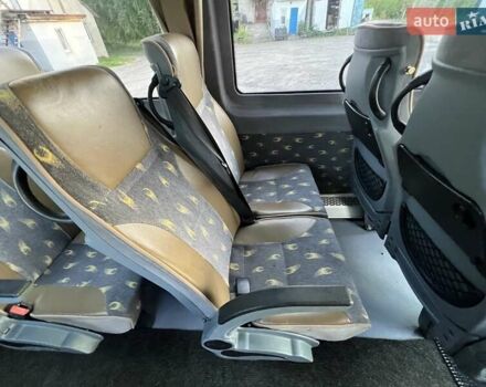Белый Мерседес Sprinter, объемом двигателя 3 л и пробегом 584 тыс. км за 33700 $, фото 31 на Automoto.ua