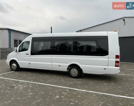 Белый Мерседес Sprinter, объемом двигателя 3 л и пробегом 427 тыс. км за 43490 $, фото 9 на Automoto.ua