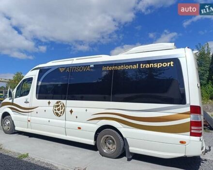 Белый Мерседес Sprinter, объемом двигателя 3 л и пробегом 272 тыс. км за 39500 $, фото 2 на Automoto.ua