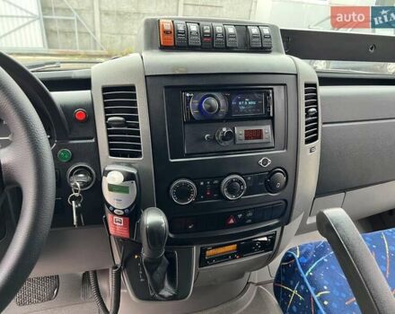 Белый Мерседес Sprinter, объемом двигателя 0 л и пробегом 424 тыс. км за 34990 $, фото 21 на Automoto.ua