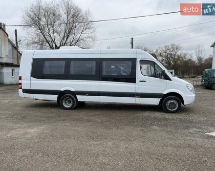 Белый Мерседес Sprinter, объемом двигателя 2.2 л и пробегом 406 тыс. км за 38500 $, фото 2 на Automoto.ua