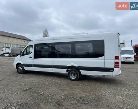 Белый Мерседес Sprinter, объемом двигателя 2.2 л и пробегом 406 тыс. км за 38500 $, фото 7 на Automoto.ua