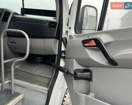 Белый Мерседес Sprinter, объемом двигателя 3 л и пробегом 540 тыс. км за 46900 $, фото 28 на Automoto.ua