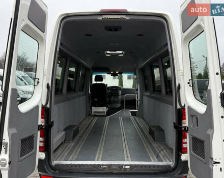 Білий Мерседес Sprinter, об'ємом двигуна 2.14 л та пробігом 250 тис. км за 28000 $, фото 6 на Automoto.ua