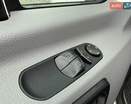 Білий Мерседес Sprinter, об'ємом двигуна 2.14 л та пробігом 250 тис. км за 28000 $, фото 10 на Automoto.ua