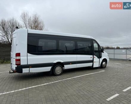 Белый Мерседес Sprinter, объемом двигателя 2.2 л и пробегом 496 тыс. км за 34500 $, фото 2 на Automoto.ua