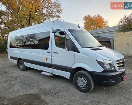 Белый Мерседес Sprinter, объемом двигателя 2.2 л и пробегом 334 тыс. км за 38700 $, фото 1 на Automoto.ua