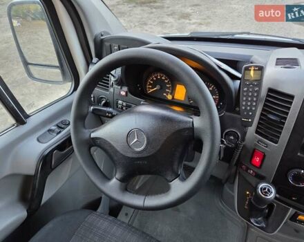 Белый Мерседес Sprinter, объемом двигателя 2.2 л и пробегом 334 тыс. км за 38700 $, фото 45 на Automoto.ua