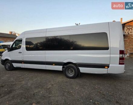 Белый Мерседес Sprinter, объемом двигателя 2.2 л и пробегом 334 тыс. км за 38700 $, фото 4 на Automoto.ua