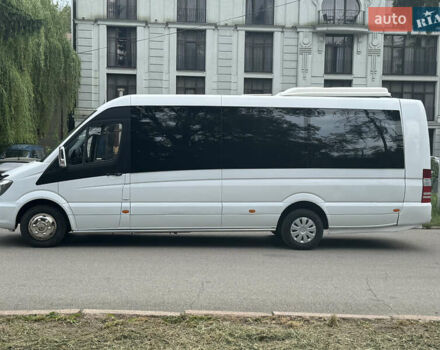 Белый Мерседес Sprinter, объемом двигателя 2.14 л и пробегом 450 тыс. км за 48000 $, фото 3 на Automoto.ua