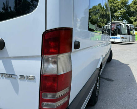 Белый Мерседес Sprinter, объемом двигателя 2.14 л и пробегом 500 тыс. км за 43500 $, фото 2 на Automoto.ua