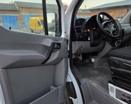 Белый Мерседес Sprinter, объемом двигателя 2.2 л и пробегом 334 тыс. км за 38700 $, фото 22 на Automoto.ua
