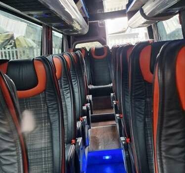 Белый Мерседес Sprinter, объемом двигателя 3 л и пробегом 340 тыс. км за 59900 $, фото 26 на Automoto.ua