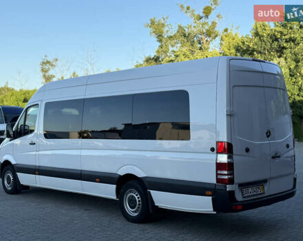 Белый Мерседес Sprinter, объемом двигателя 2.14 л и пробегом 269 тыс. км за 32000 $, фото 4 на Automoto.ua