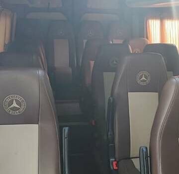 Белый Мерседес Sprinter, объемом двигателя 2.14 л и пробегом 486 тыс. км за 34800 $, фото 4 на Automoto.ua