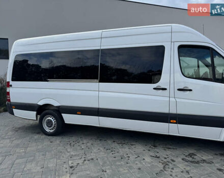 Белый Мерседес Sprinter, объемом двигателя 2.14 л и пробегом 227 тыс. км за 34999 $, фото 4 на Automoto.ua