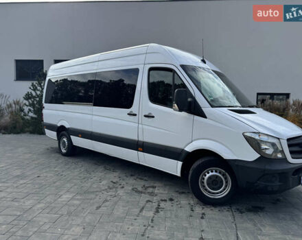 Белый Мерседес Sprinter, объемом двигателя 2.14 л и пробегом 227 тыс. км за 34999 $, фото 2 на Automoto.ua