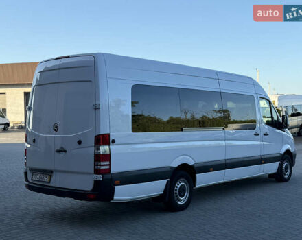 Белый Мерседес Sprinter, объемом двигателя 2.14 л и пробегом 269 тыс. км за 32000 $, фото 3 на Automoto.ua