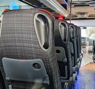 Белый Мерседес Sprinter, объемом двигателя 3 л и пробегом 340 тыс. км за 59900 $, фото 25 на Automoto.ua