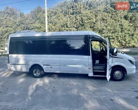 Белый Мерседес Sprinter, объемом двигателя 2.9 л и пробегом 400 тыс. км за 54999 $, фото 8 на Automoto.ua