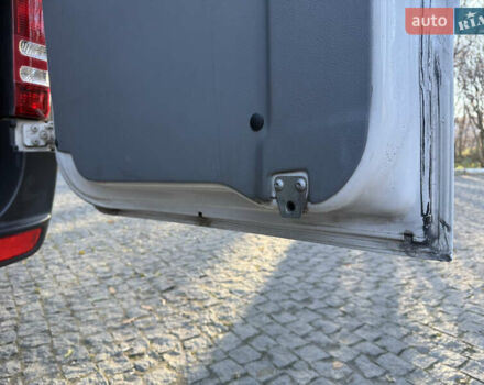 Белый Мерседес Sprinter, объемом двигателя 3 л и пробегом 312 тыс. км за 63800 $, фото 54 на Automoto.ua