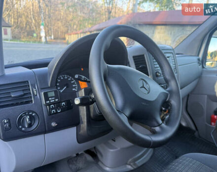 Белый Мерседес Sprinter, объемом двигателя 3 л и пробегом 312 тыс. км за 63800 $, фото 24 на Automoto.ua