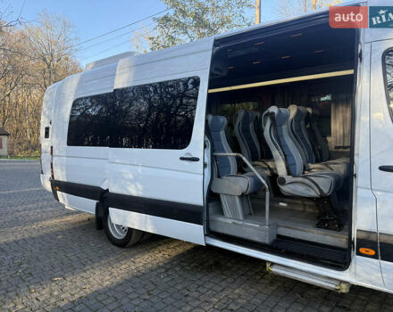 Белый Мерседес Sprinter, объемом двигателя 3 л и пробегом 312 тыс. км за 63800 $, фото 34 на Automoto.ua