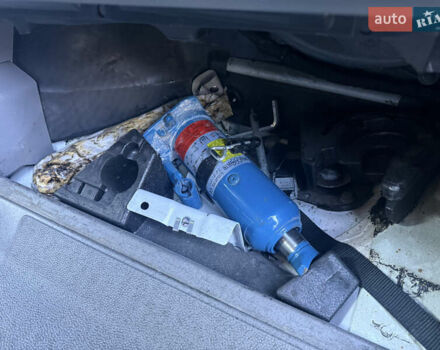 Белый Мерседес Sprinter, объемом двигателя 3 л и пробегом 312 тыс. км за 63800 $, фото 28 на Automoto.ua