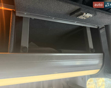 Белый Мерседес Sprinter, объемом двигателя 3 л и пробегом 312 тыс. км за 63800 $, фото 70 на Automoto.ua