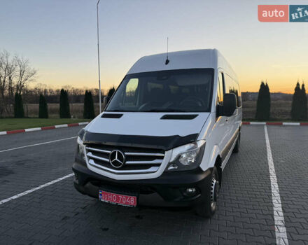 Белый Мерседес Sprinter, объемом двигателя 3 л и пробегом 312 тыс. км за 63800 $, фото 4 на Automoto.ua