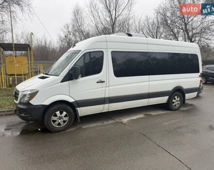 Белый Мерседес Sprinter, объемом двигателя 2.99 л и пробегом 199 тыс. км за 35000 $, фото 1 на Automoto.ua