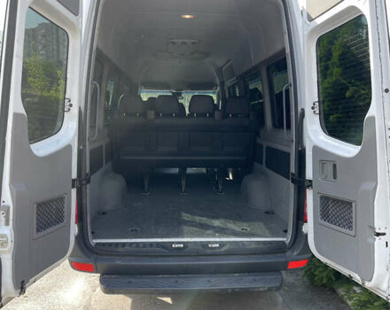 Белый Мерседес Sprinter, объемом двигателя 2.99 л и пробегом 199 тыс. км за 35000 $, фото 11 на Automoto.ua