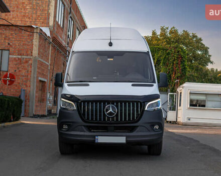 Білий Мерседес Sprinter, об'ємом двигуна 2.99 л та пробігом 390 тис. км за 60000 $, фото 1 на Automoto.ua