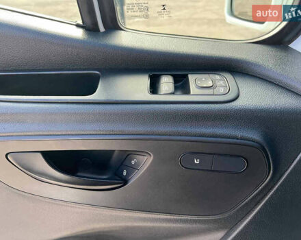 Белый Мерседес Sprinter, объемом двигателя 3 л и пробегом 360 тыс. км за 95499 $, фото 5 на Automoto.ua